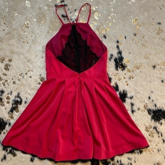 Revolve Lovers + Friends A line Hot Pink Black Lace Mini Dress Size Small - Picture 2 of 10
